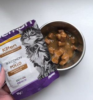 Вологий корм Gemon Cat Kitten для кошенят з куркою