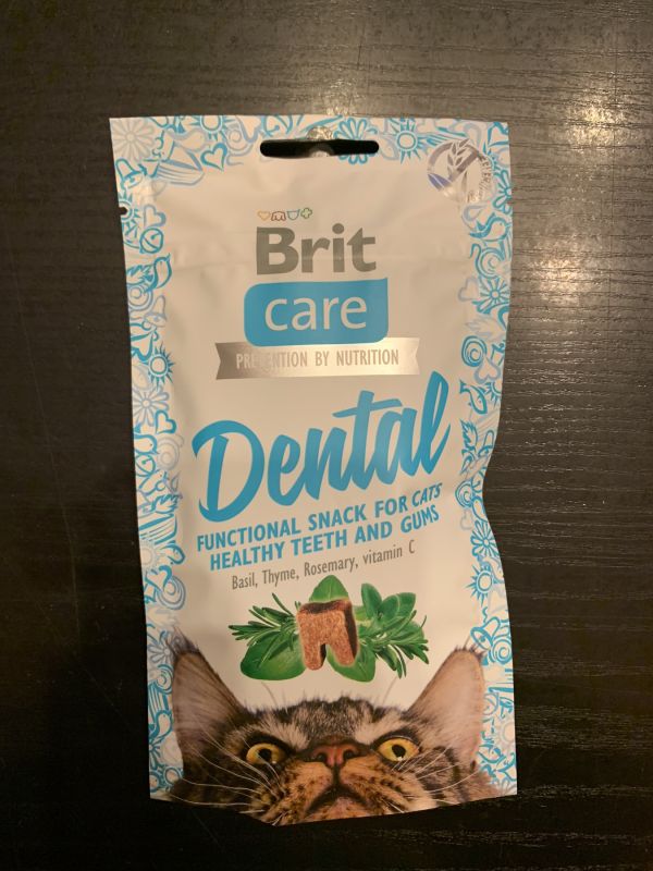 Смаколик для котів Brit Dental для здоров'я зубів та ясен, Львів