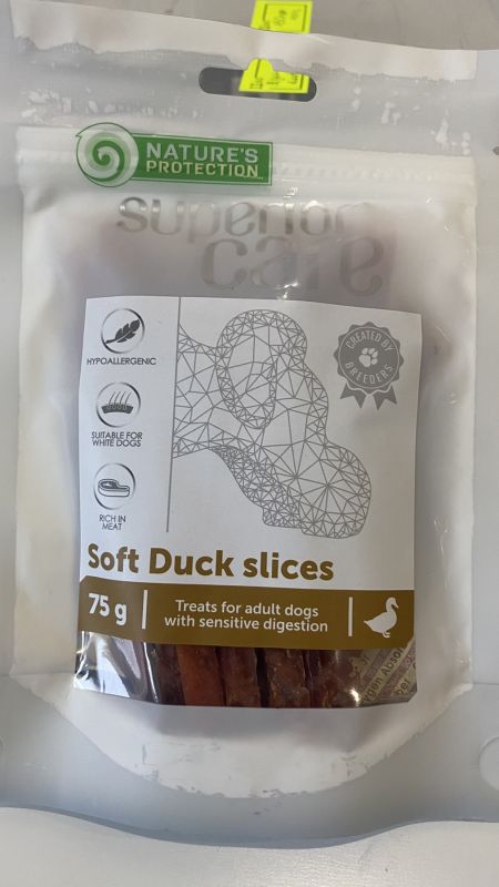 Nature's Protection Soft Duck Slices ласощі для собак, сушена качка