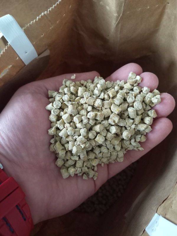 Кукурудзяний наповнювач Cornelux для котячого туалету