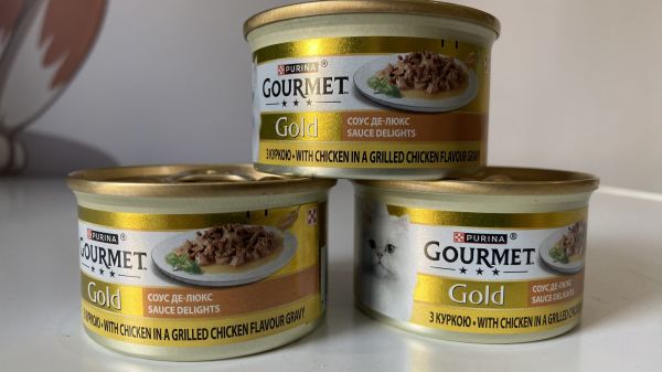 Вологий корм Purina Gourmet Gold Соус Де-Люкс з куркою для кішок Вологий корм Purina Gourmet Gold Соус Де-Люкс з куркою для кішок